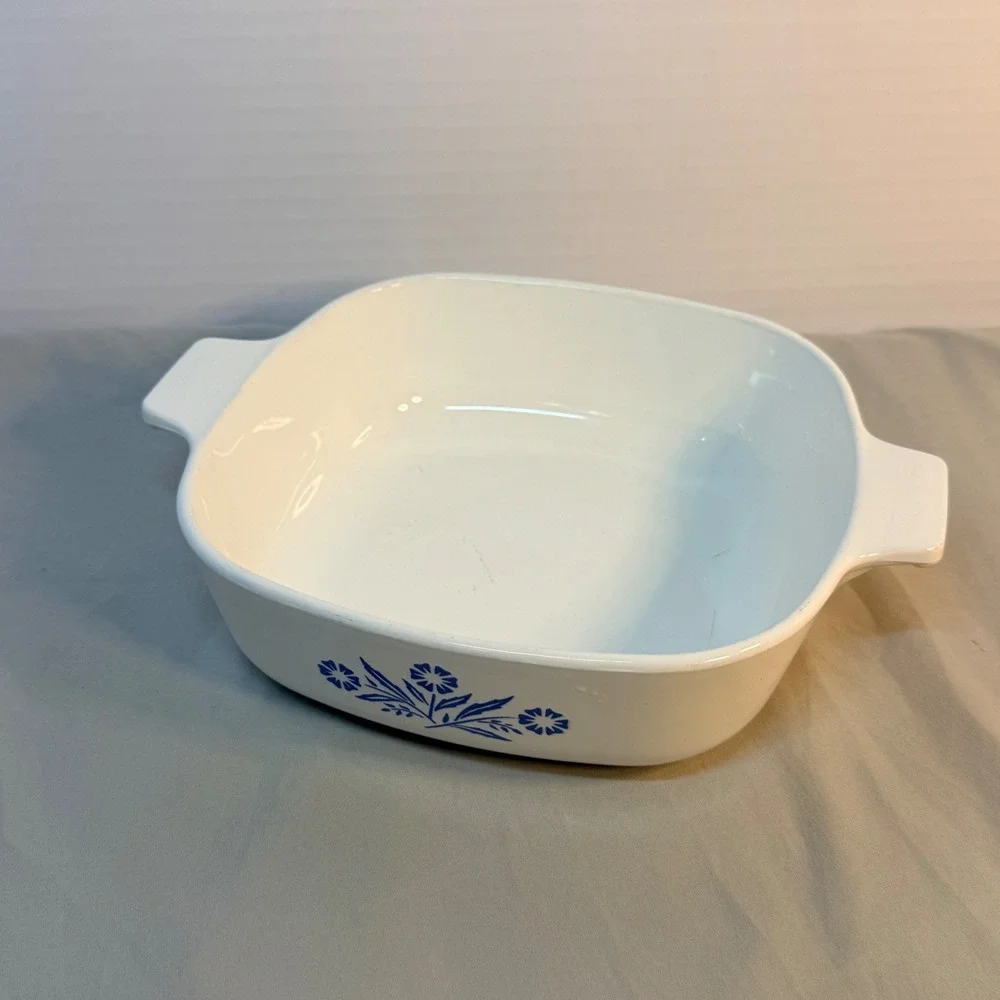 Vintage Corning Ware Cornflower Blue 1 QT Square Casserole Dish P-1-B USA